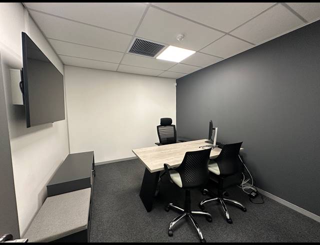 788M² OFFICE TO LET IN DORINGKLOOF